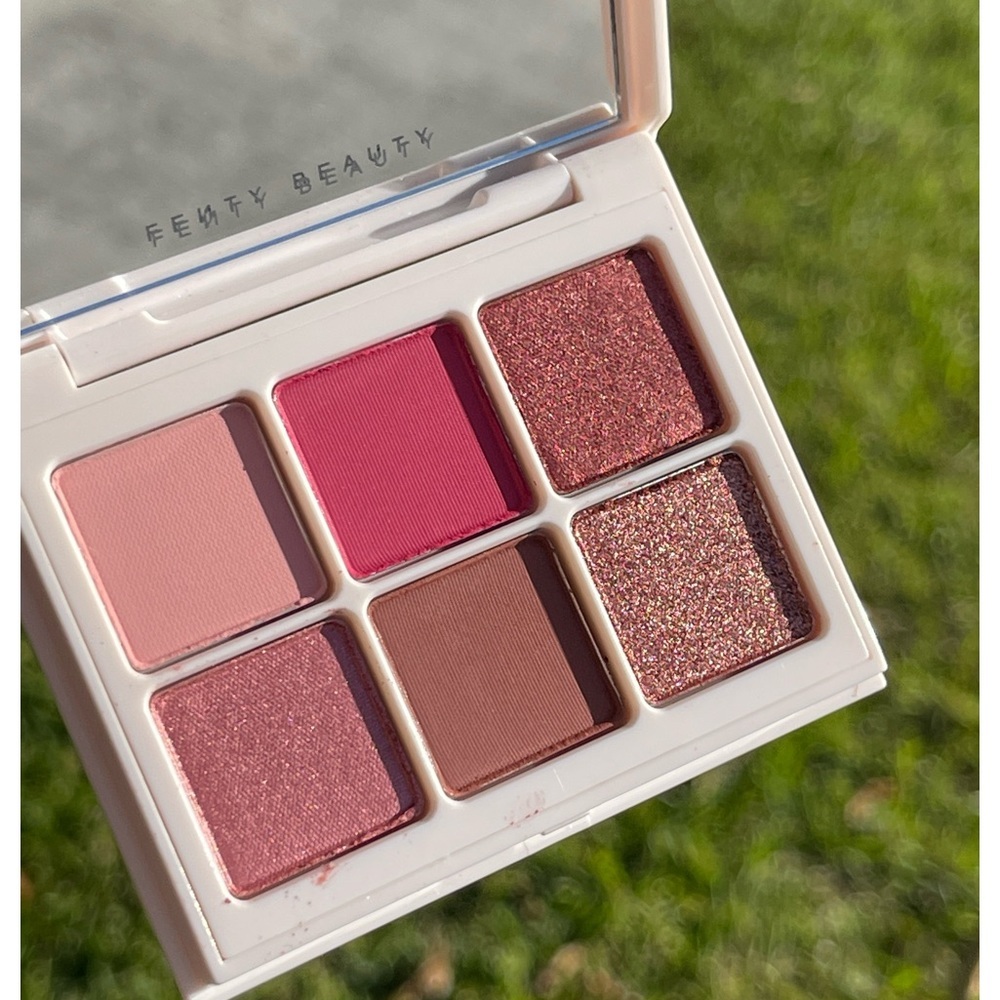 FENTY BEAUTY By Rihanna Snap Mix & Match Eyeshadow Palette In 4 Rose